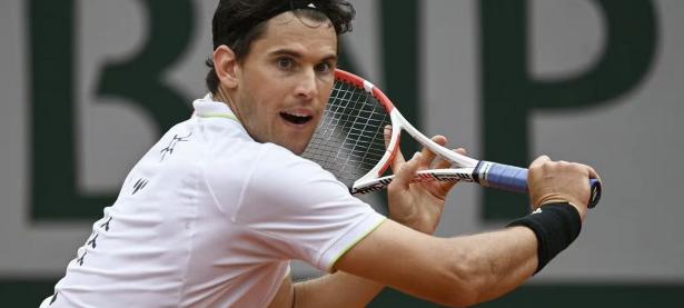 九游体育-蒂姆回归赛场，大胜首场状态亮眼，TES观众沸腾！的简单介绍