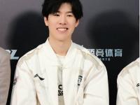 九游-TheShy在加拿大队比赛中问鼎冠军，势不可挡引发热议！的简单介绍