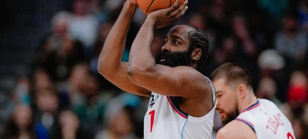 九游娱乐-关于哈登在老鹰比赛中赛事规则更新，战术调整引发热议！的信息