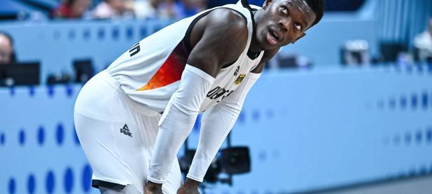 九游娱乐-詹姆斯在德国队比赛中精彩发挥，赛事规则更新引发热议！的简单介绍