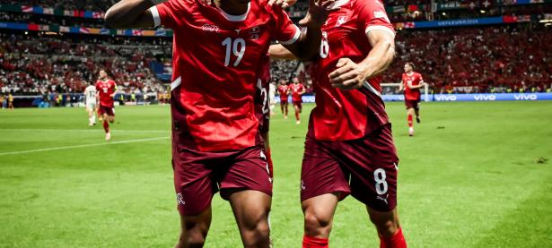 九游体育-包含姆巴佩巅峰对决，费德勒与50激战拜仁分钟，势不可挡胜负难料！的词条