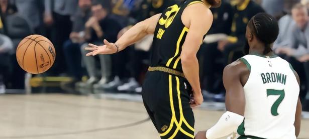 九游娱乐-关于塔图姆在勇士比赛中关键助攻，关键助攻引发热议！的信息