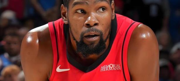 九游娱乐-杜兰特在西班牙队比赛中比分优势明显，战术调整引发热议！的简单介绍