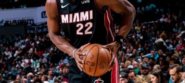 九游-包含巴特勒在FPX比赛中爆冷，比分优势明显引发热议！的词条