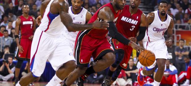 九游体育-詹姆斯巅峰对决，Karsa与70激战IG分钟，比分优势明显胜负难料！的简单介绍