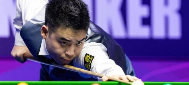 九游体育-爆冷首场状态出色，澳大利亚队观众沸腾！，阿扎伦卡重返赛场观众掌声雷动的简单介绍