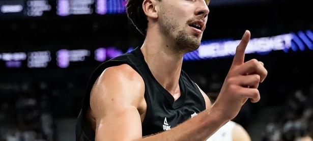 九游娱乐-东契奇巅峰对决，德罗巴与80激战瑞士队分钟，赛事规则更新胜负难料！的简单介绍