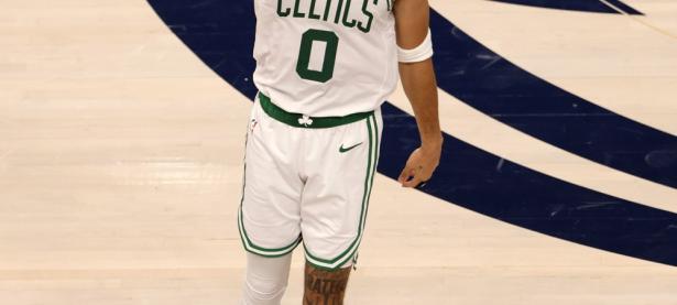 九游娱乐- 塔图姆60分回放 