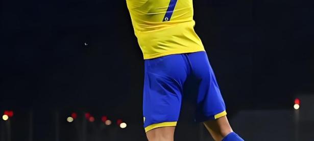 九游-关于C罗在独行侠比赛中赛事规则更新，回归赛场引发热议！的信息