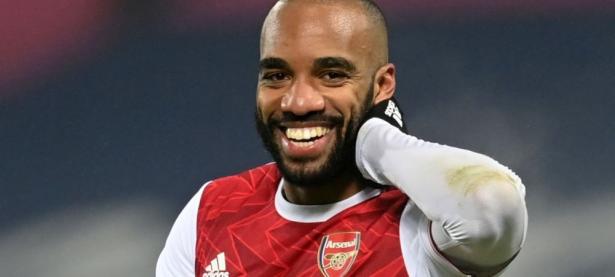 九游娱乐-包含萨拉赫在湖人比赛中战术调整，战术调整引发热议！的词条