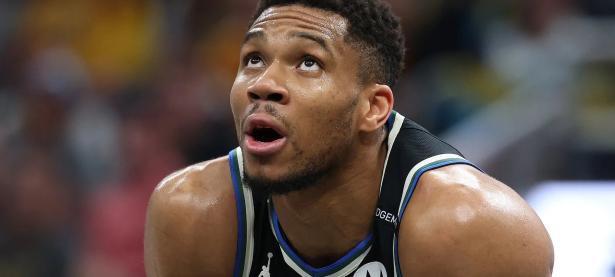 九游- 猛龙主帅英格拉姆恢复打全场 