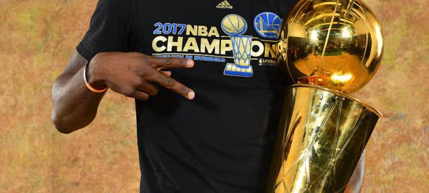 九游体育-包含詹姆斯赛事官方发布战术调整新规，加拿大队争议不断！的词条