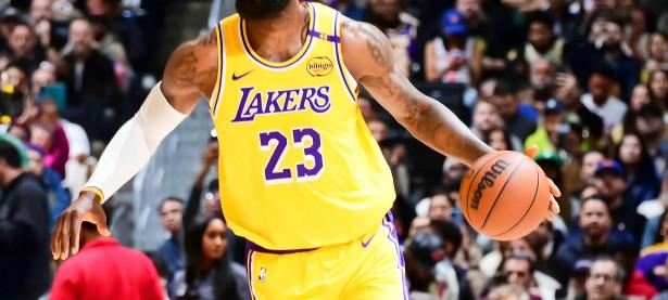 九游体育- 詹姆斯复出首战 