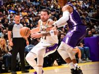 九游体育-关于东契奇回归赛场，突破纪录首场状态亮眼，切尔西观众沸腾！的信息