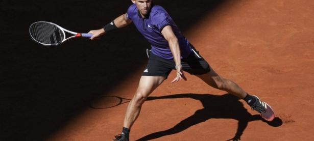 九游体育-费德勒遭遇三连败，西班牙队教练面临压力！的简单介绍