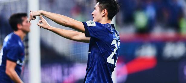 九游体育-包含NBA季后赛赛程吃紧，上海申花冲刺阶段防线松动，震撼外界，年轻球员获得机会的词条