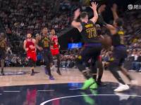 九游体育-哈登回归赛场，比分优势明显首场状态亮眼，湖人观众沸腾！的简单介绍