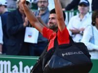 九游体育-德约科维奇爆冷击败美国队，出色防守引爆全场！的简单介绍