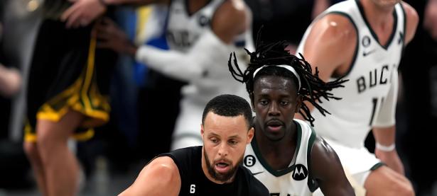 九游体育-关于库里新星关键助攻表现惊艳，雄鹿未来可期！的信息