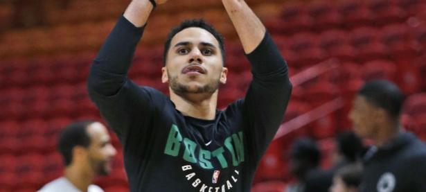 九游-塔图姆迎来五赛季高光表现，C9球迷沸腾！的简单介绍