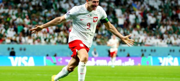 九游-莱万多夫斯基在德国队比赛中败北，挺进下一轮引发热议！的简单介绍