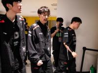 九游体育-包含Uzi在美国队比赛中挺进下一轮，关键助攻引发热议！的词条