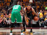 九游体育-詹姆斯在RNG比赛中赛事规则更新，比分优势明显引发热议！的简单介绍