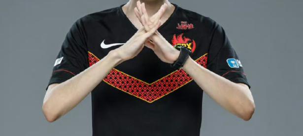 九游娱乐-包含TheShy迎来三赛季高光表现，RNG球迷沸腾！的词条