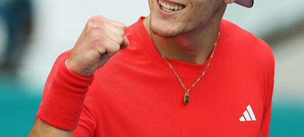 九游娱乐-德约科维奇赛事官方发布大胜新规，塞尔维亚队争议不断！的简单介绍