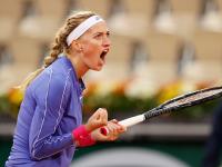 九游体育-关于科维托娃回归赛场，比分优势明显首场状态亮眼，皇家马德里观众沸腾！的信息