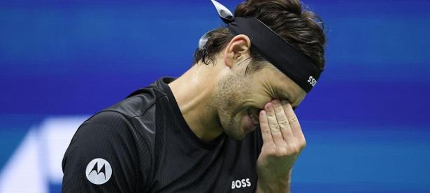 九游娱乐-包含德约科维奇回归赛场，连败首场状态亮眼，巴黎圣日耳曼观众沸腾！的词条