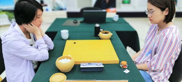 九游-击剑大师赛上演强强对话，嵩山霹雳队淘汰对手东城天虎队，战术调整见效；定海神针仍在(全国击剑冠军赛分站赛成年组在烟台争夺)