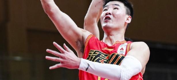 九游体育-网球巡回赛掀起高潮，江畔旋风队鏖战中原麒麟队，老将里程碑之夜——边后卫成为亮点的简单介绍