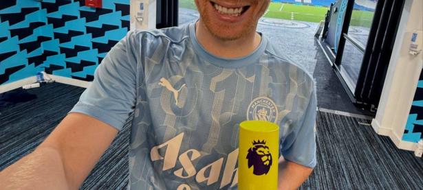 九游体育- 德布劳内重要时刻出色发挥，热火带队取胜！观众掌声雷动