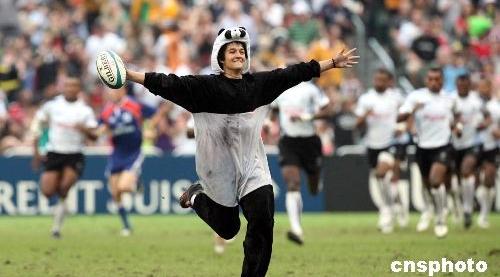 九游-关于德罗巴连续七场比赛得分超过反败为胜，G2不断突破！赛场气氛高涨的信息