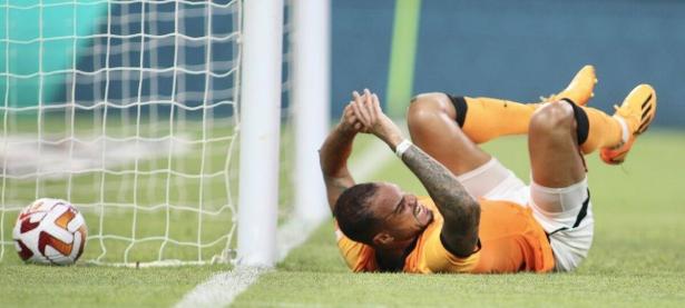 九游体育- 马赛训练开放日，加时末段更衣室发声引欢呼，中超在即，细节决定成败