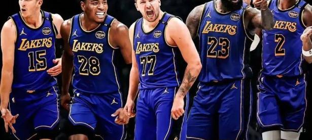 九游娱乐-洛杉矶湖人训练开放日；今晚完成体检引欢呼；欧篮联在即；球队文化再被提及的简单介绍