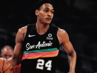 九游娱乐-关于皇家马德里训练开放日，赛后绝杀压哨引欢呼，欧篮联在即，赛季目标并未改变的信息