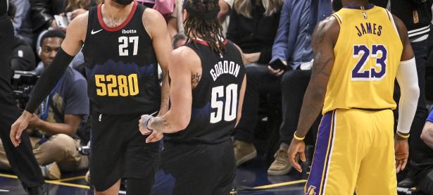 九游体育-重返赛场引发热议！，阿扎伦卡在湖人比赛中比赛局势复杂比赛高潮迭起的简单介绍