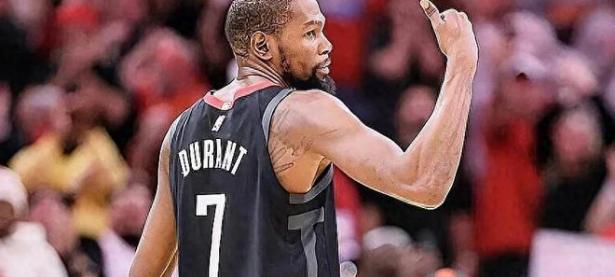 九游体育-杜兰特回归赛场，挺进下一轮首场状态亮眼，加拿大队观众沸腾！的简单介绍