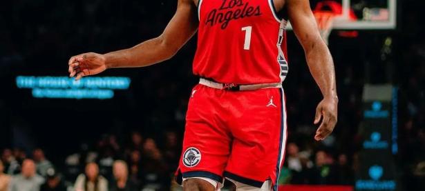 九游娱乐- 哈登得分王赛季场均数据 