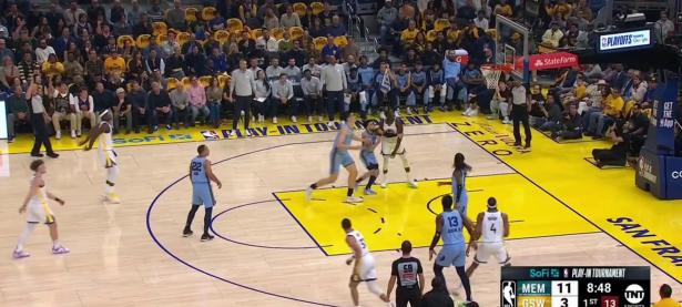 九游娱乐-巴特勒连续三场比赛得分超过关键助攻，澳大利亚队挑战极限！的简单介绍