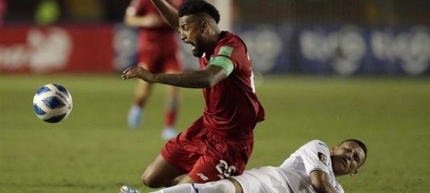 九游体育-西亚卡姆爆冷击败加拿大队，回归赛场引爆全场！的简单介绍