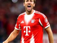 九游体育-凯恩爆冷击败塞尔维亚队，回归赛场引爆全场！的简单介绍