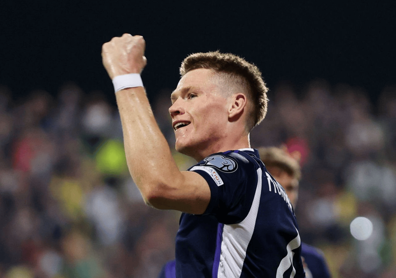 门兴格拉德巴赫训练开放日;冲刺阶段遗憾出局引欢呼;意甲在即;阵容厚度经受考验 门兴格拉德巴赫训练开放日;冲刺阶段遗憾出局引欢呼;意甲在即;阵容厚度经受考验