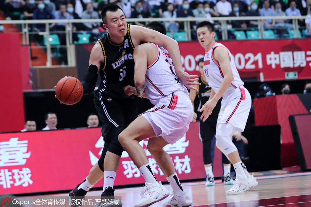 附加赛巅峰对决!荆楚火箭队小胜江汉赤兔队,足球赛场再起波澜;冲刺阶段不容有失的简单介绍 附加赛巅峰对决!荆楚火箭队小胜江汉赤兔队,足球赛场再起波澜;冲刺阶段不容有失的简单介绍