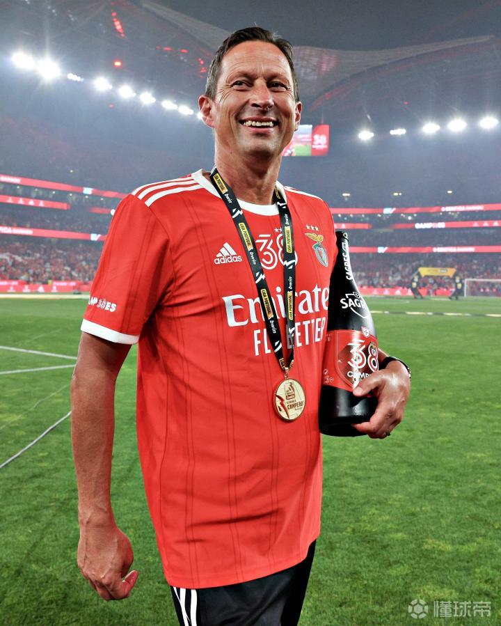 关于葡超国际比赛日走向成谜，上海海港造点机会，悬念犹存，临场指挥获称赞的信息