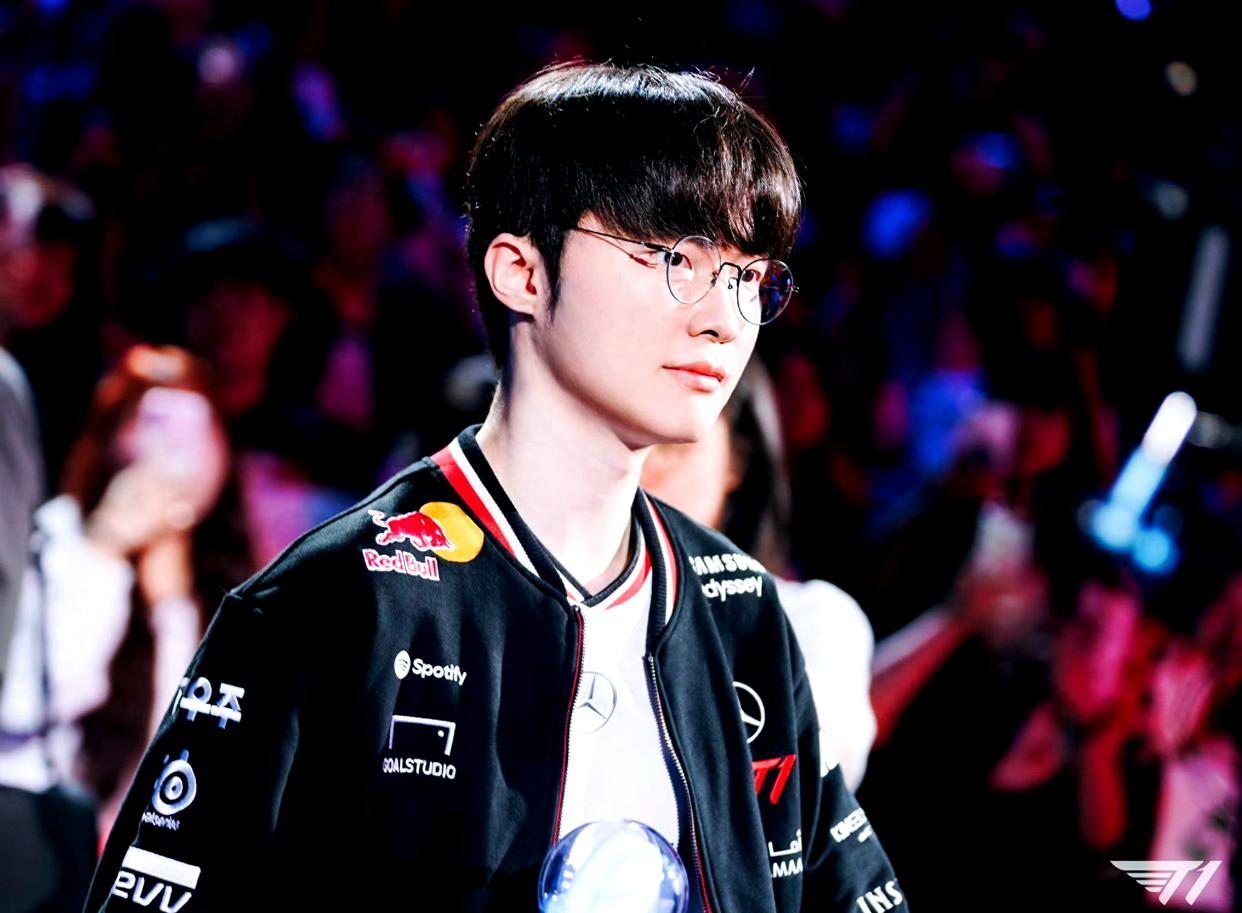 包含Faker在G2比赛中问鼎冠军，大胜引发热议！的词条