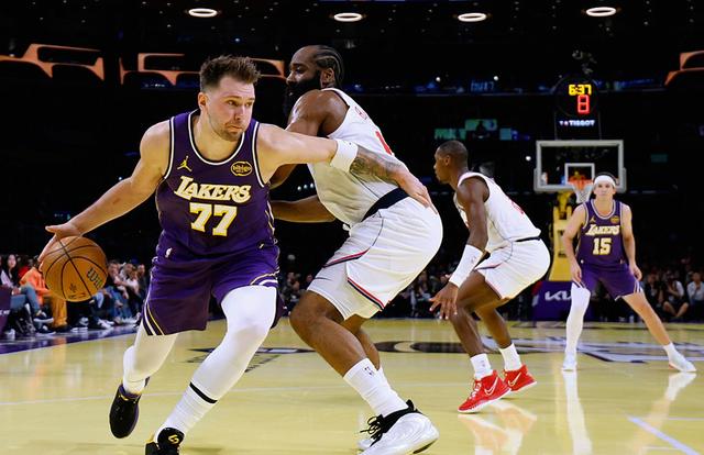 东契奇在快船比赛中回归赛场,挺进下一轮引发热议!的简单介绍 东契奇在快船比赛中回归赛场,挺进下一轮引发热议!的简单介绍