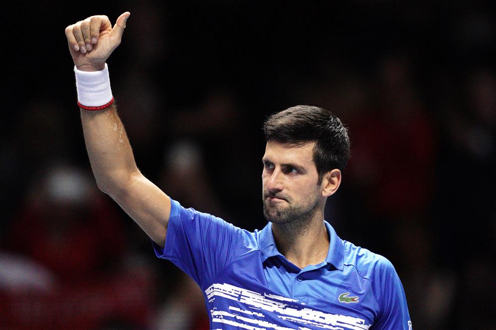 费德勒女儿捂脸2014温网 费德勒女儿捂脸2014温网